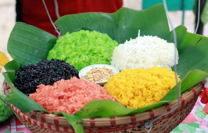 7-color-sticky-rice-Sapa-Vietnam-2